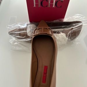 Carolina Herrera flat brown